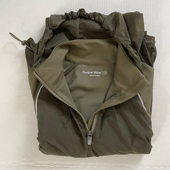 NWT Womens Medium Olive Branch Outdoor Voices Frost/Knit Hoddie. - Picture 11 of 13